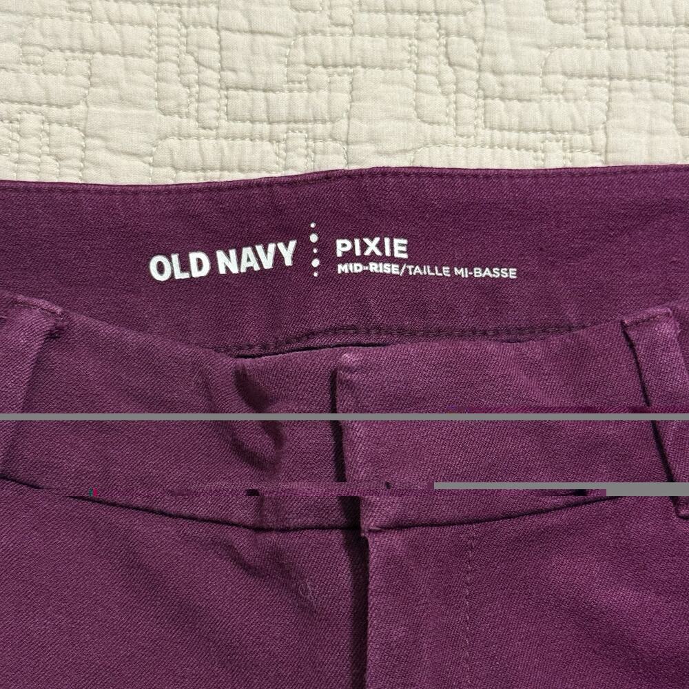 Old Navy Mid Rise Pixie Ankle Pants Purple Size 6 Reg - Picture 2 of 9